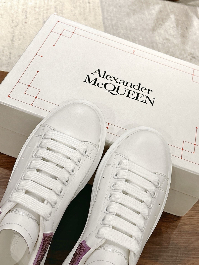 a1exa*der Mcqv*en sneakers